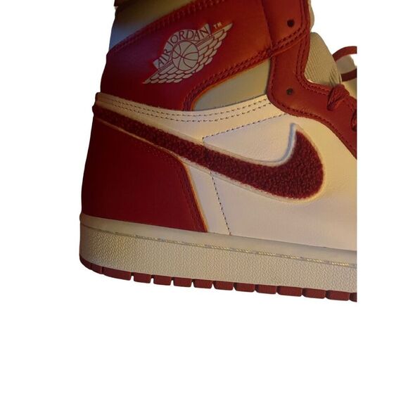 JORDAN 1 RETRO HIGH OG - Picture 5 of 8